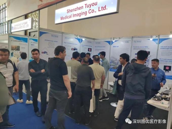 Full HD Endoscopio Cámara médica 100W Fuente de luz para ENT Urología Ginecología Oftalmología 8