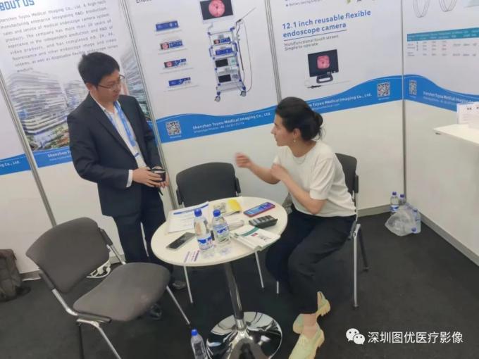 Full HD Endoscopio Cámara médica 100W Fuente de luz para ENT Urología Ginecología Oftalmología 9